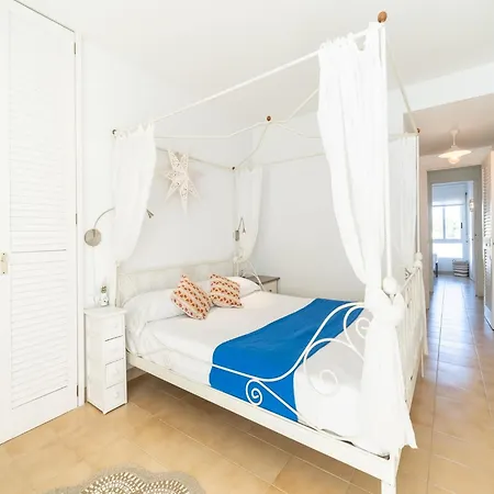 2 Bedroom Near The Apartment